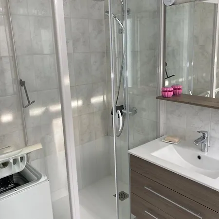 Appartement A 2 Pas De La De La Vallières